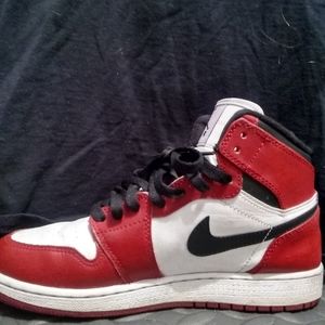 Air Jordan 1 High "Chicago" 2013 Retro